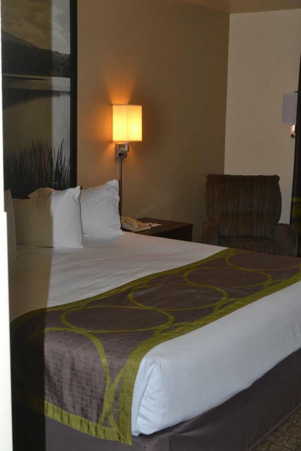 Super 8 By Wyndham Lebanon Hotel Exterior foto